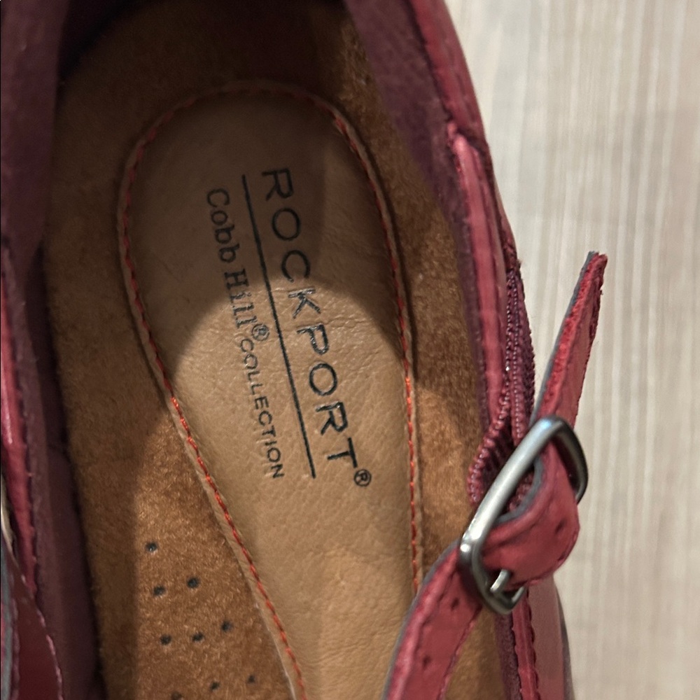 Rockport Women's Red and Brown pumps - Picture 5 of 8